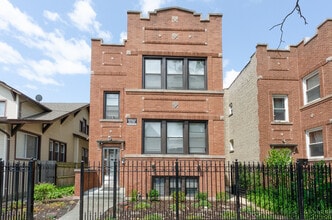 Building Photo - 3630 N Kimball Ave