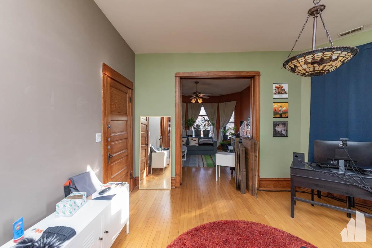 Foto principal - 2 bedroom in Chicago IL 60647