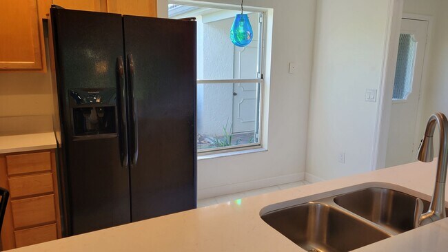 Foto del edificio - Annual unfurnished  renovated 2/2 villa in...