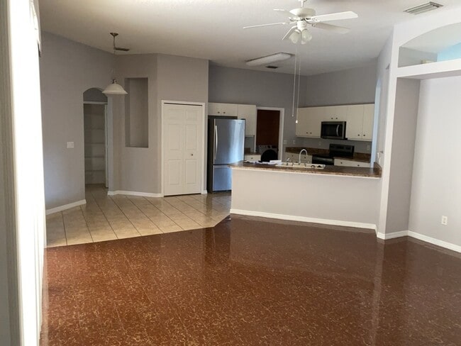 Building Photo - 8 Black Water Way