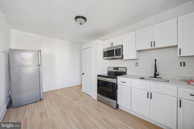 Foto del edificio - 5759 Pine St
