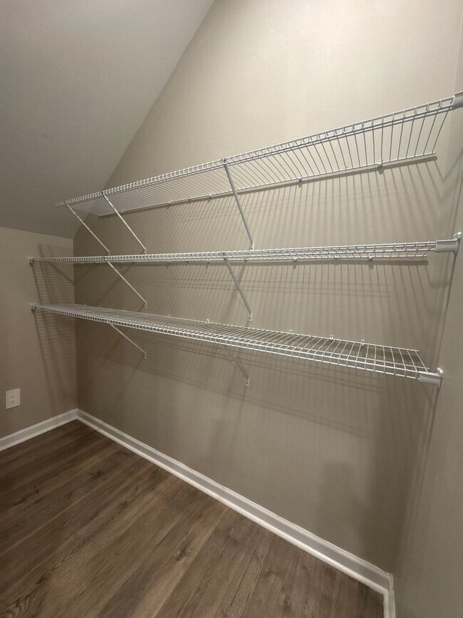 Foto del edificio - 4 Bedroom, 2.5 Bath and 2 Car Garage in Hartmann Crossing! $500 OFF FIRST MONTH’S RENT!