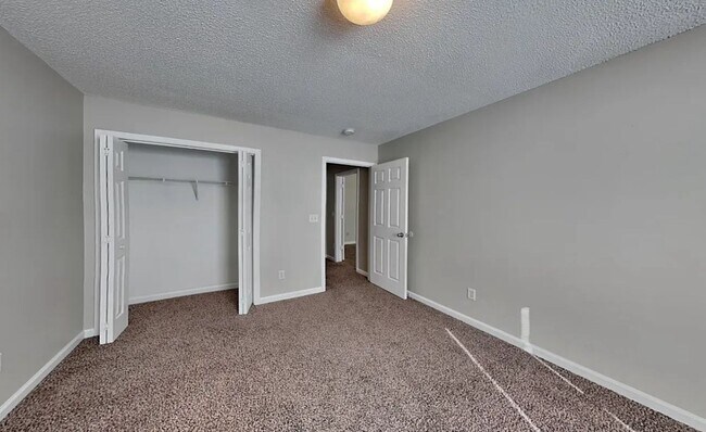 Foto del edificio - 3786 Longview Dr