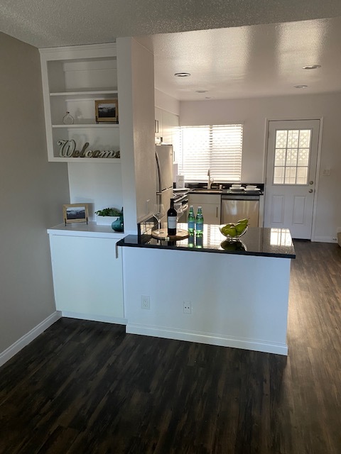 Building Photo - Mentone Apartments