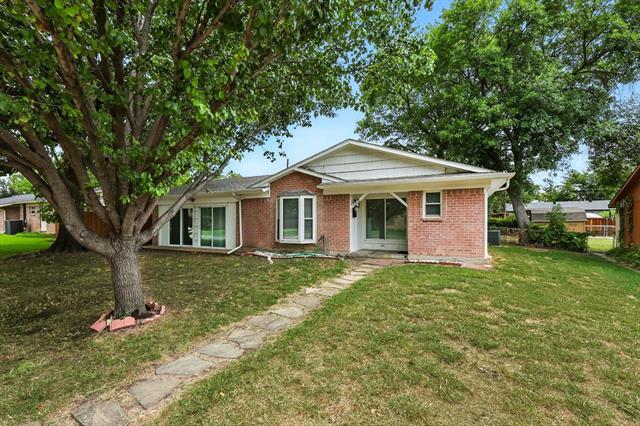 Building Photo - 1318 Drexel Dr