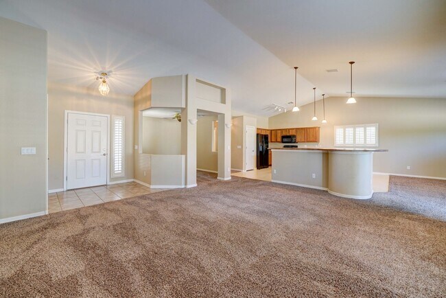 Building Photo - 3 Bedroom + 2 Bathroom + 3-Car Split Garag...