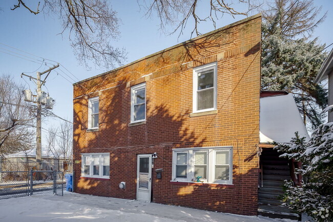 Building Photo - 5316 N Bowmanville Ave