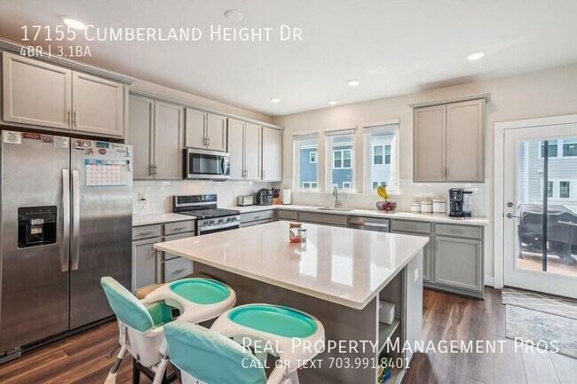 Building Photo - 17155 Cumberland Height Dr
