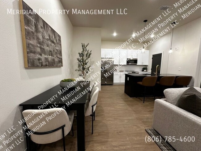 Foto del edificio - 5912 Erskine St