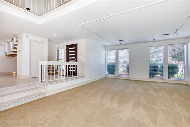 Foto del edificio - 16339 Lauder Ln