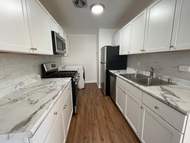 Building Photo - 326 Mallard Ct
