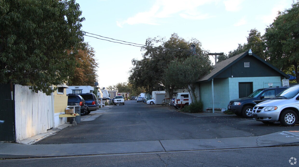 Primary Photo - Bell's Trailer Village