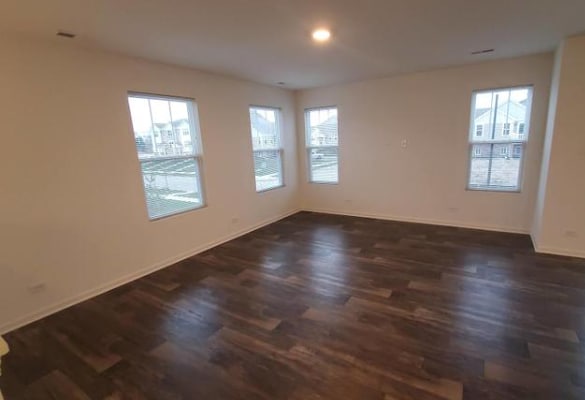 Building Photo - 192 Goldenrod Dr