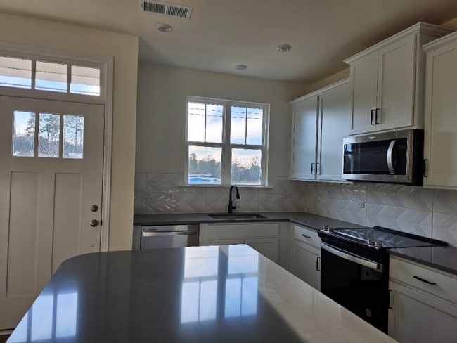 Foto del edificio - 1071 S Point Rd