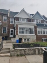 Building Photo - 1708 67th Ave