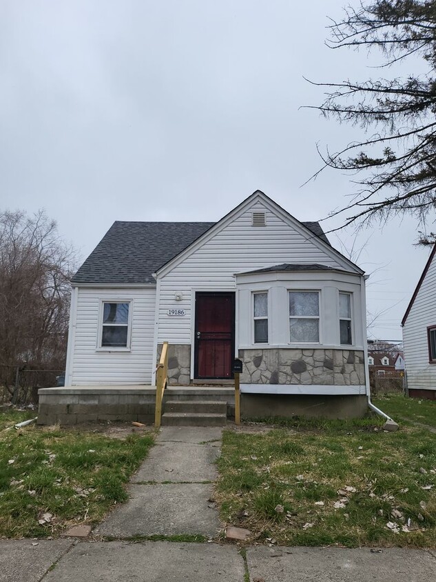 19186 Fenelon St, Detroit, MI 48234 House Rental in Detroit, MI