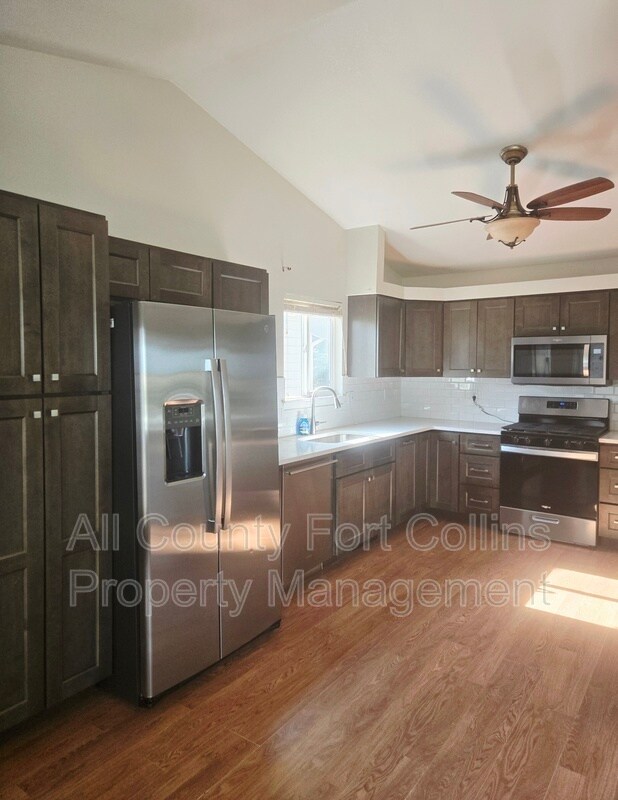 Building Photo - 224 Whitney Bay