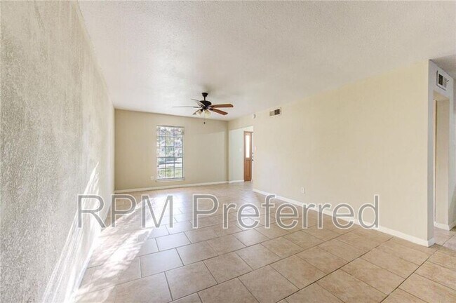 Foto del edificio - 23007 Briarcreek Blvd
