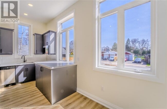 Photo du bâtiment - 77 W 4th St
