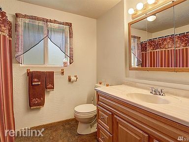 Building Photo - 3 br, 2 bath House - 6445 S Sheridan Ave