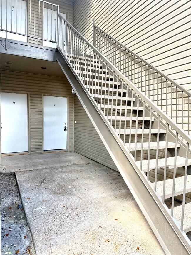 Foto del edificio - 9707 Richmond Ave.
