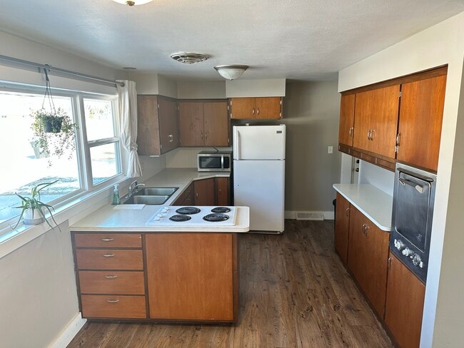 Foto del edificio - 2316 S Carpenter St