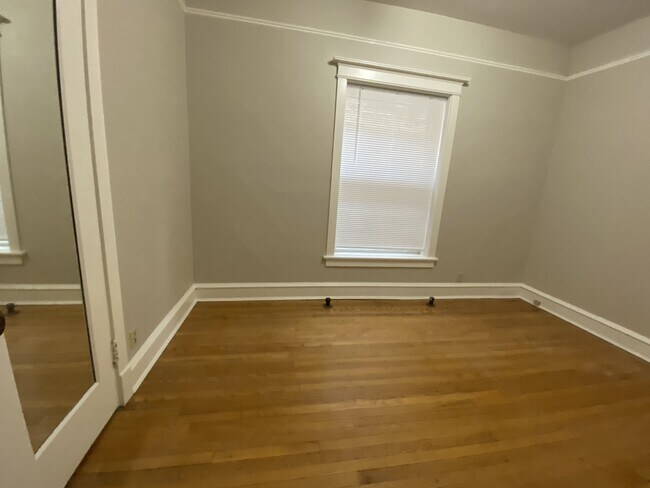 Foto del edificio - 5427 N Wayne Ave