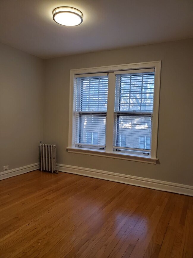 Foto del edificio - One Bedroom/One Bath in Historic Building ~ Heat Included