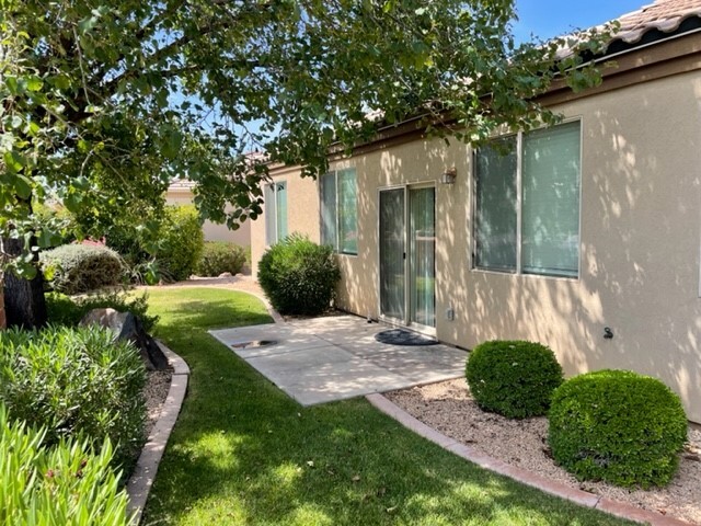 Building Photo - 1126 N Ventana Dr