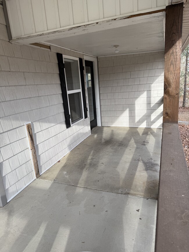 Building Photo - 1109 5th Street Rd