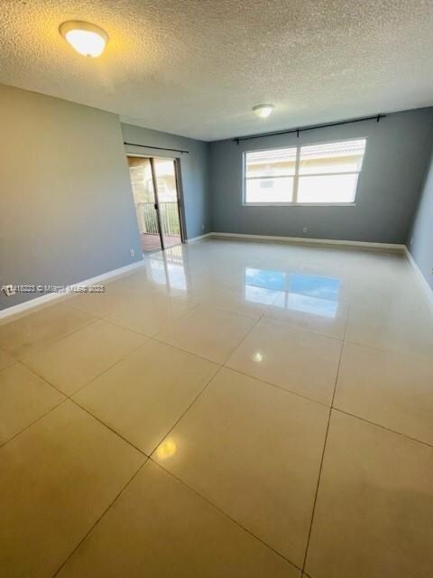 Building Photo - 12205 Royal Palm Blvd