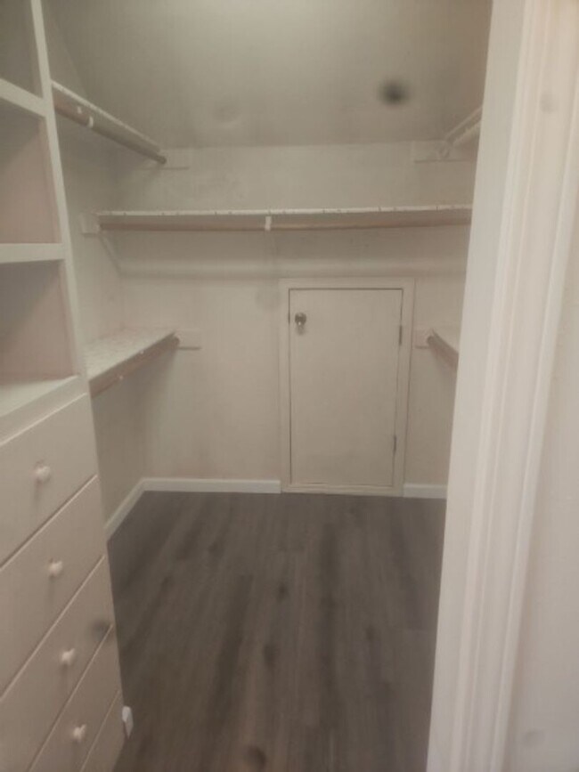 Foto del edificio - 520 Margot Ln