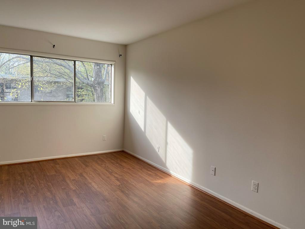 4965 Americana Dr Unit E, Annandale, VA 22003 Condo for Rent in