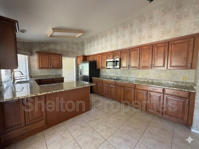 Foto del edificio - 9418 W Tonto Ln