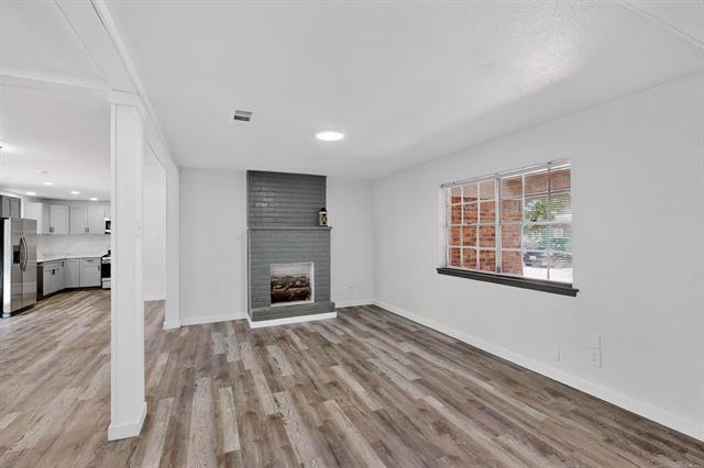 Foto del edificio - 5908 Emerson Dr