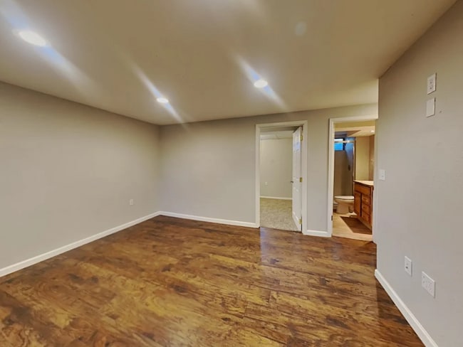 Building Photo - 388 Helena Cir