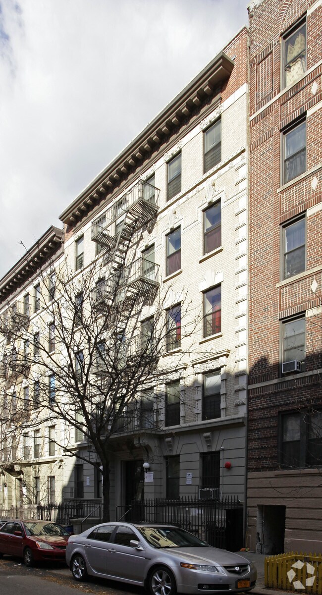 Building Photo - 531 W 156th St