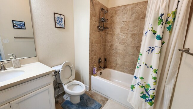 Building Photo - 493 Majestic Eagle Dr