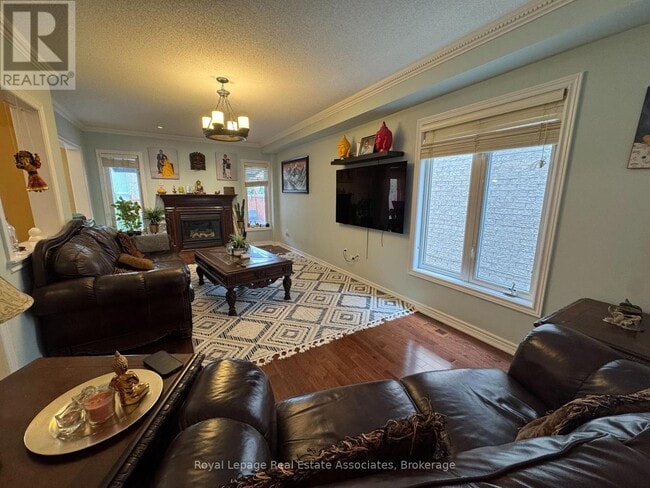 Building Photo - 659 Garden Walk