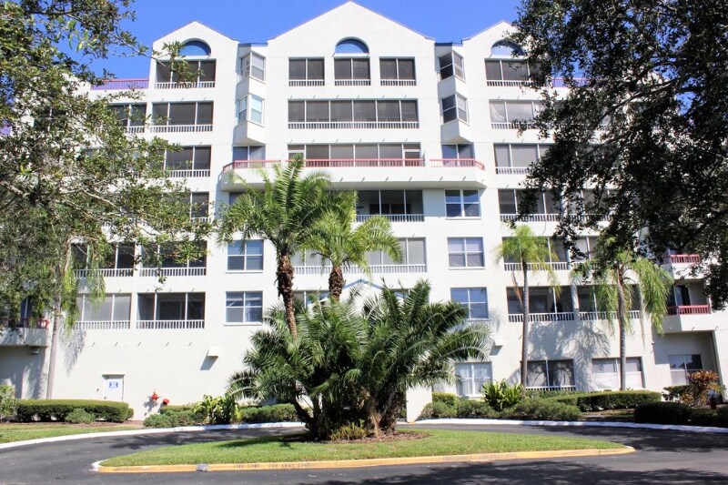 2323 Feather Sound Dr, Clearwater, FL 33762 House for Rent in