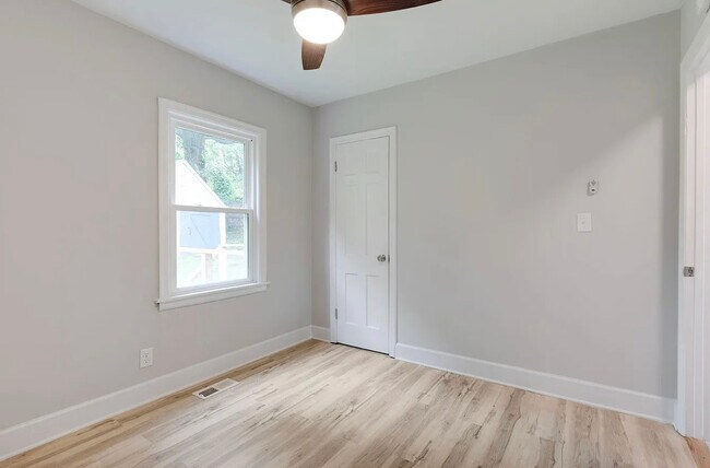 Building Photo - 1514 Jewell St