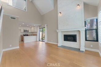 Building Photo - 59 Pearl