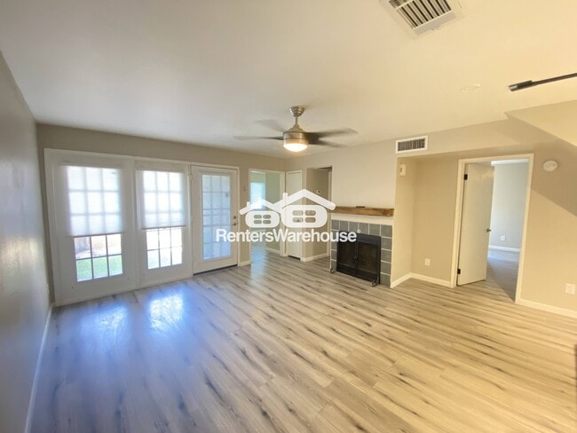 Building Photo - 4901 S Calle Los Cerros Dr