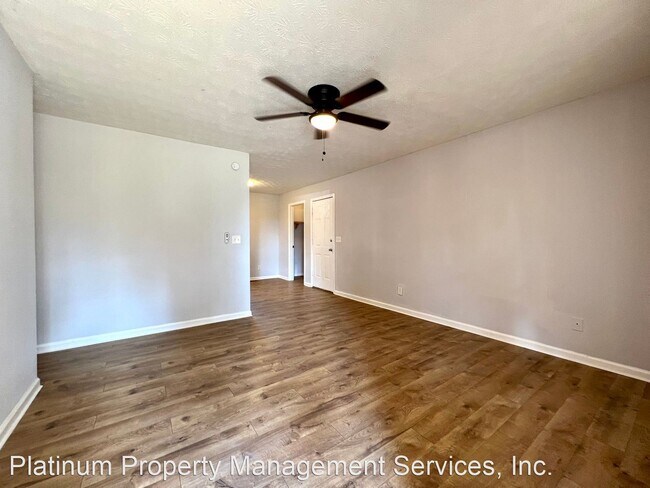 Foto del edificio - 3 br, 2 bath House - 110 Spruce St