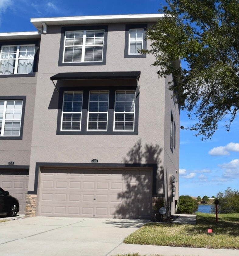 Photo - 2517 Lexington Oak Dr (Brandon, FL)