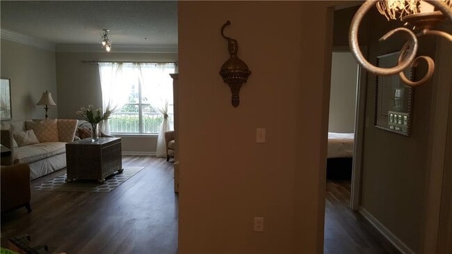 Building Photo - 10 Perimeter Summit Blvd NE