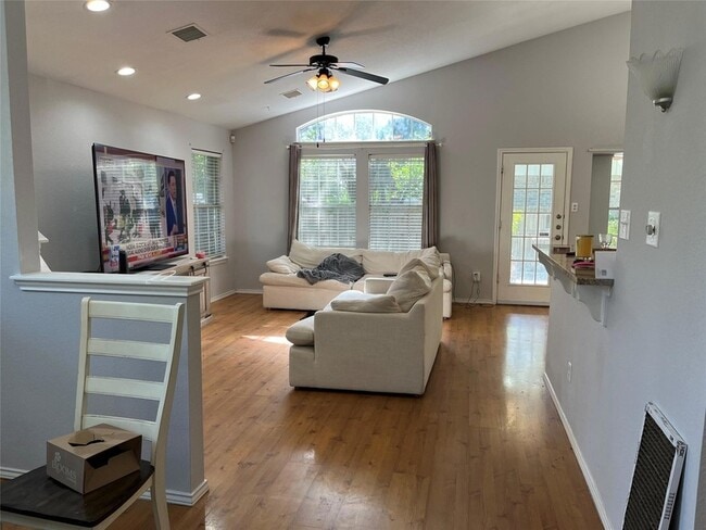 Building Photo - 604 Territory Cove