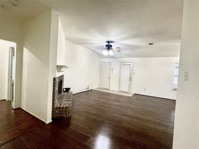 Foto del edificio - 7213 Fairfield Dr