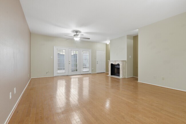 Foto del edificio - 506 Wilcrest Dr