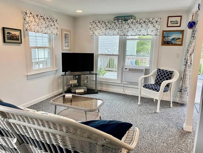 Foto del edificio - 34 Ellery Ave